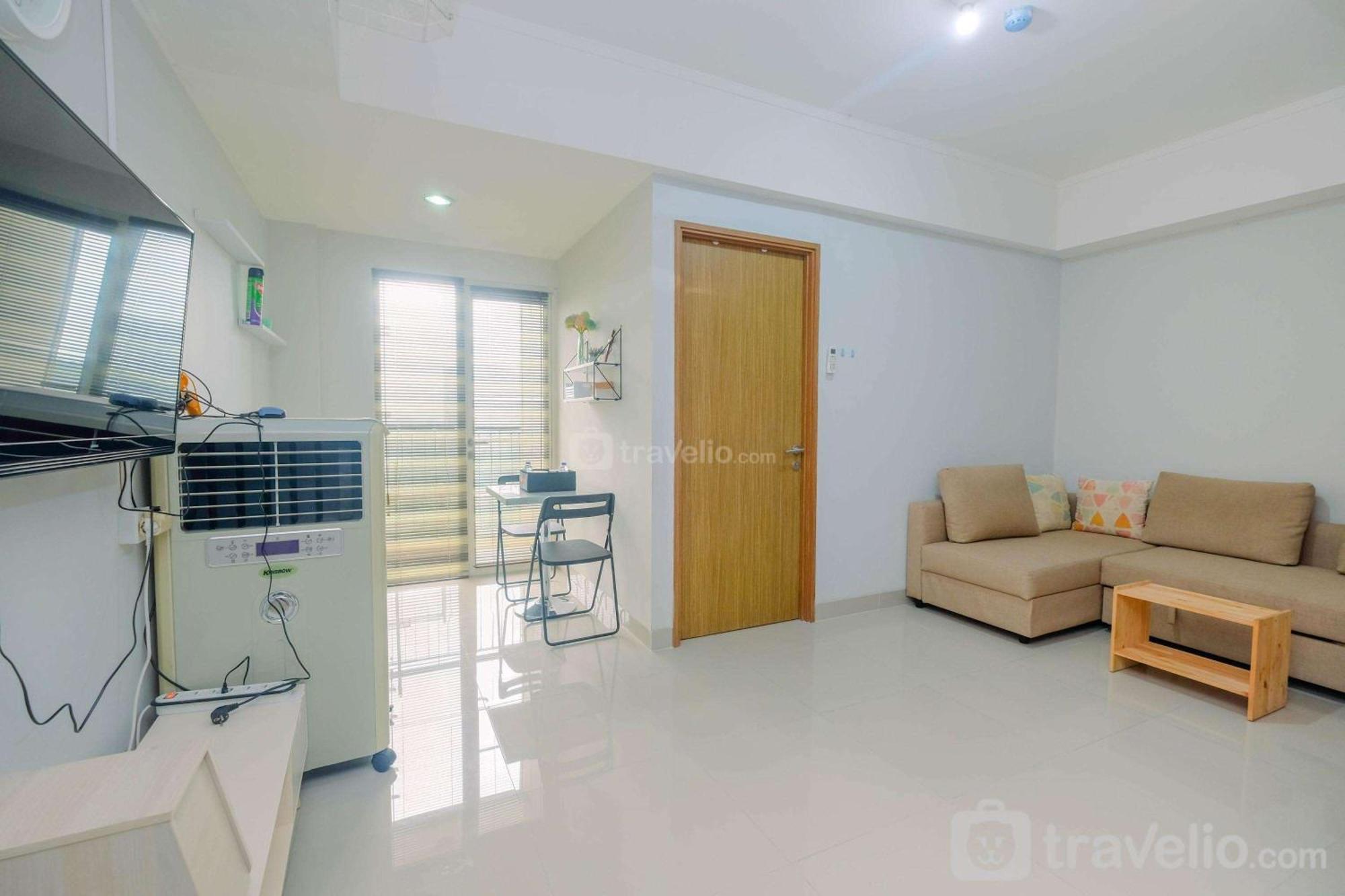 Minimalist&posh 1br The Oasis Cikarang By Travelio Bekasi